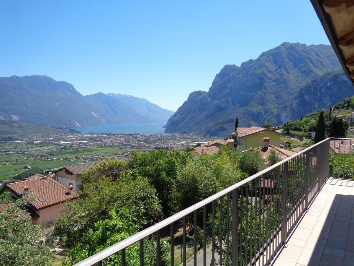 Villa Edo Lake View Tenno Exterior foto
