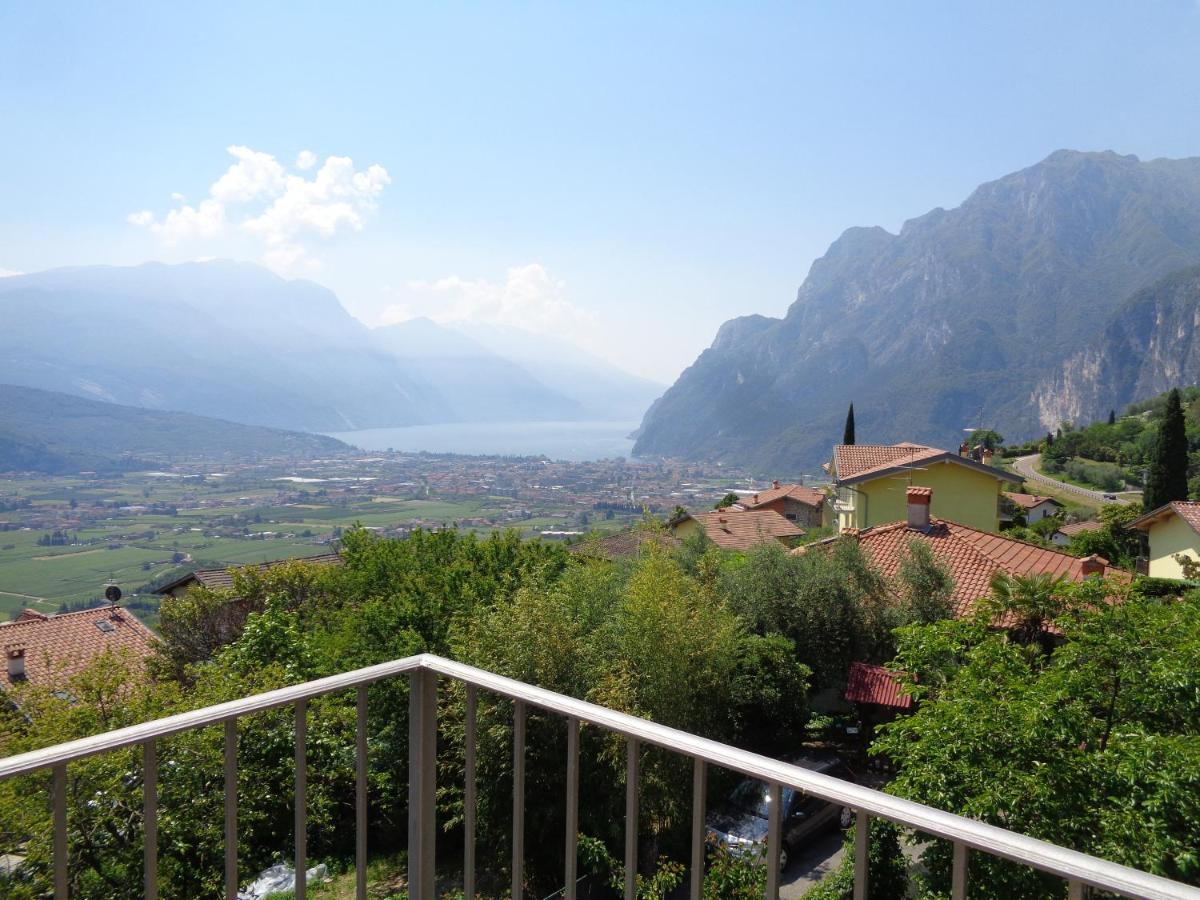 Villa Edo Lake View Tenno Exterior foto